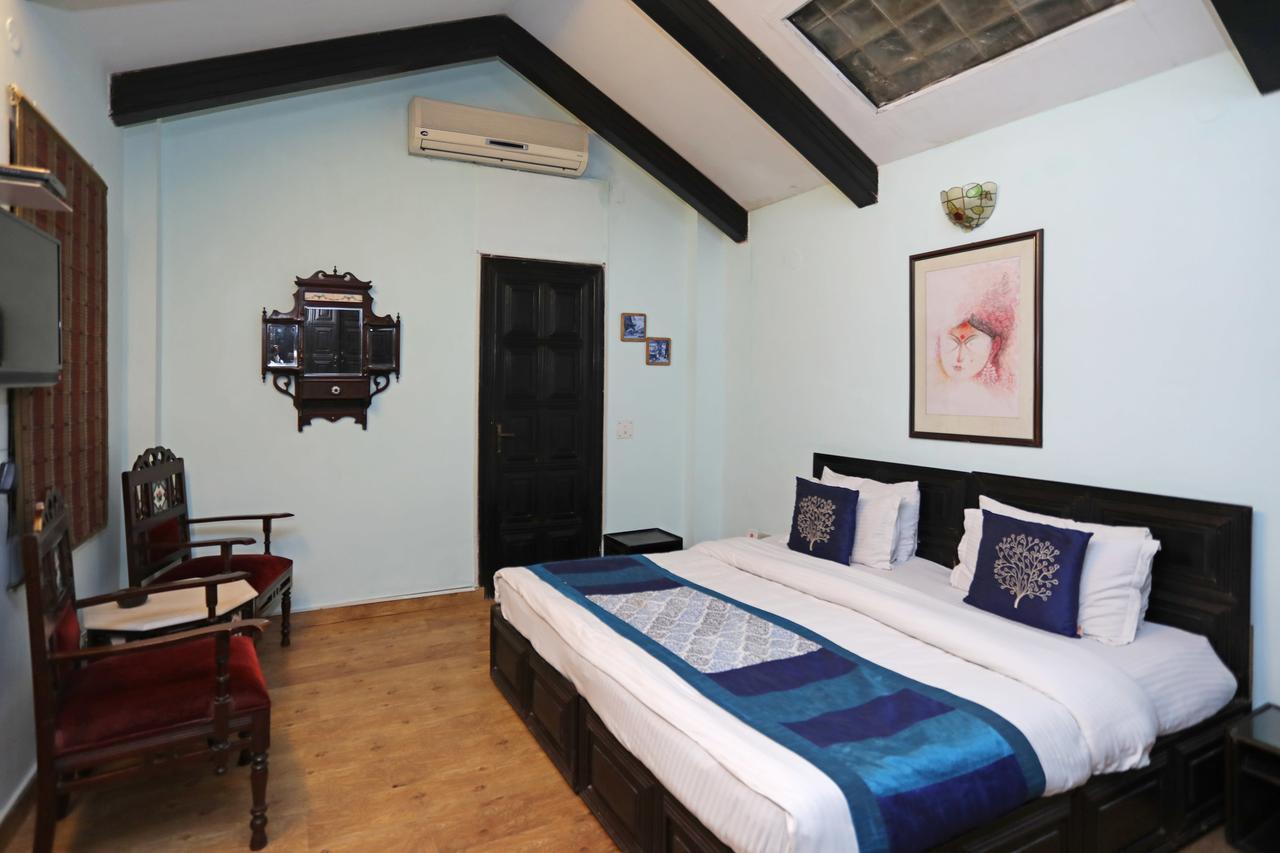 نويدا Oyo 1427 Hotel Malhar Haveli المظهر الخارجي الصورة