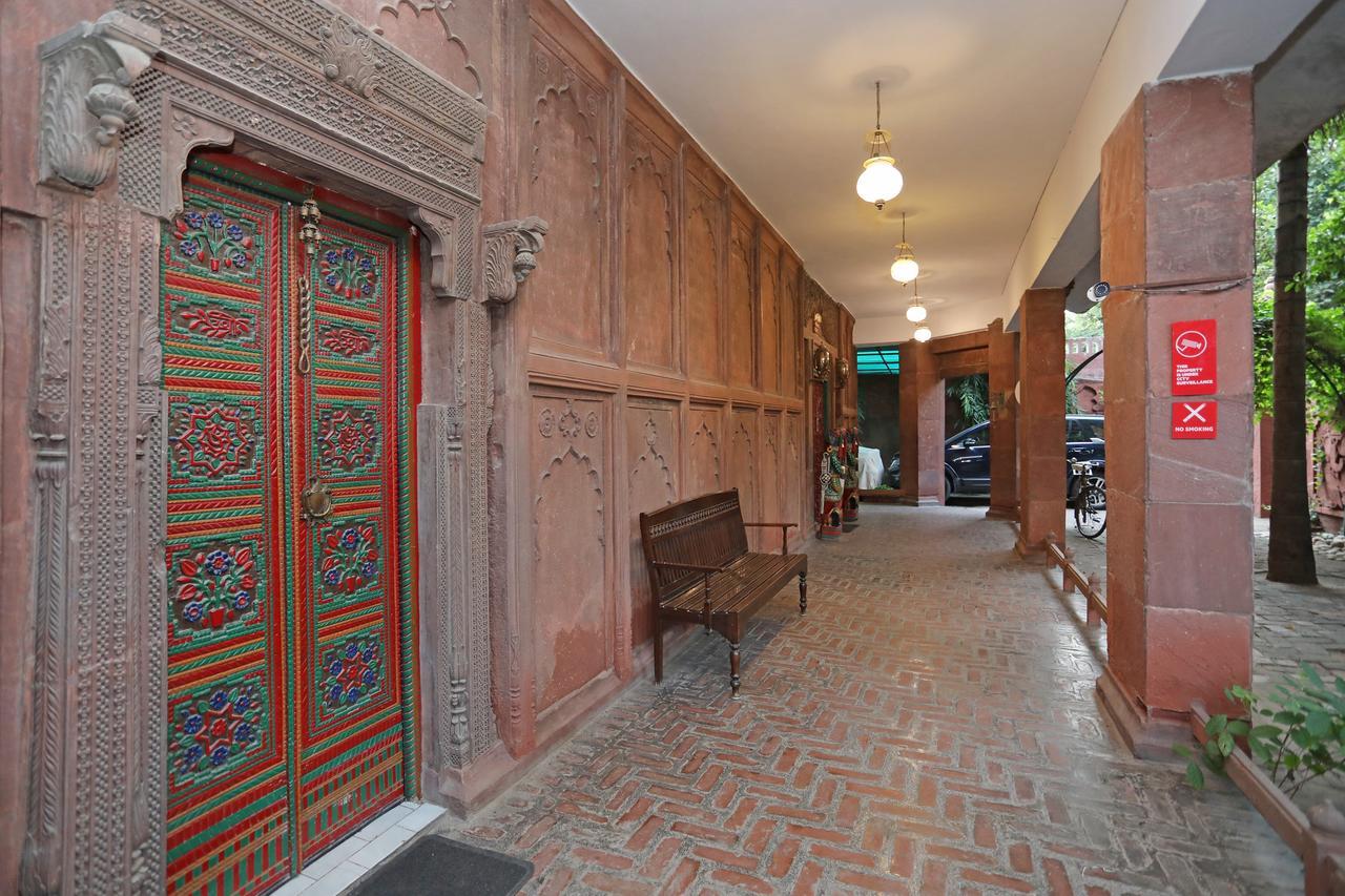 نويدا Oyo 1427 Hotel Malhar Haveli المظهر الخارجي الصورة